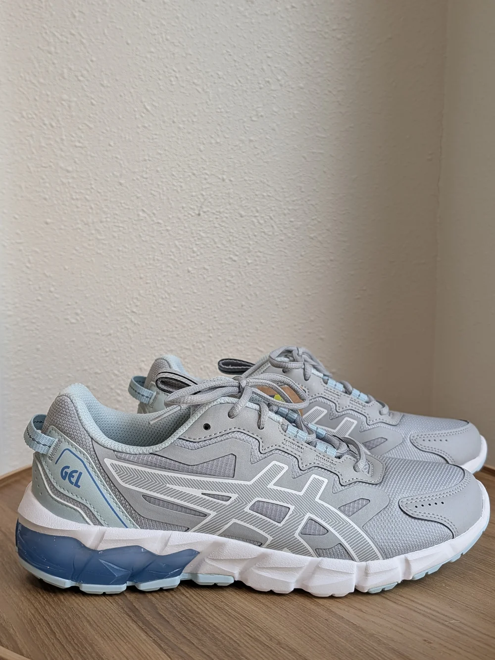 ASICS Women's Ortholite GEL-Quantum 90 Street Sneakers Size 8.5